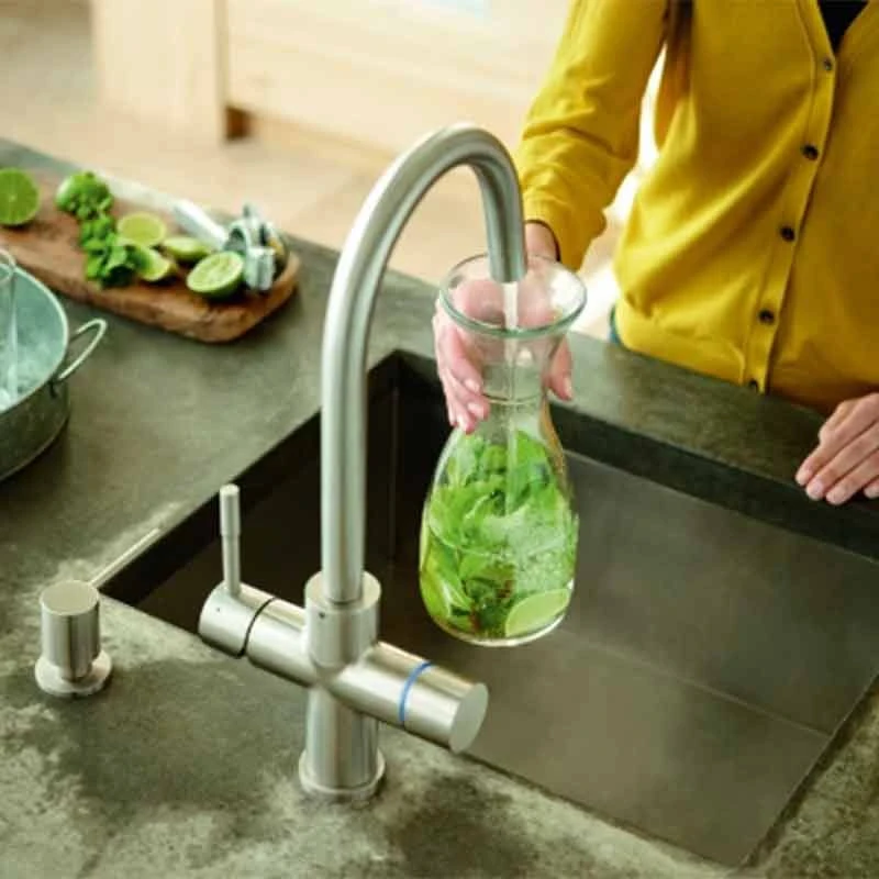 Franke Minerva Helix 4-in-1 Electronic Kitchen Tap - Stainless Steel - 119.0625.396 - Image 4